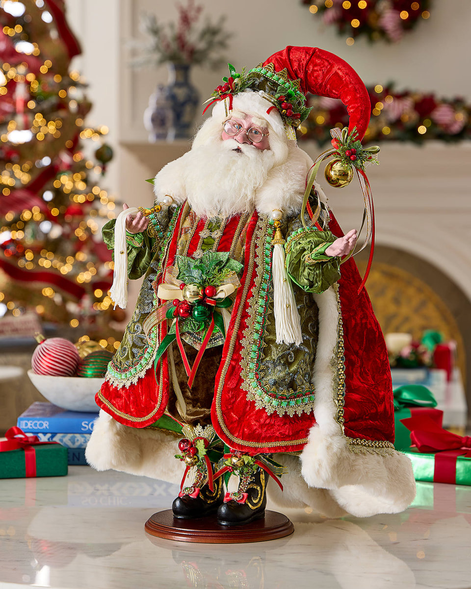 Limited Edition Holly and Ivy Santa, 25"